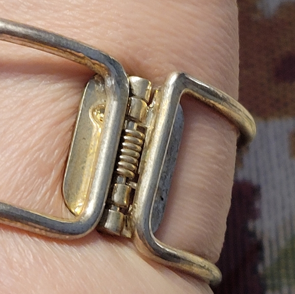 Purple Flower Bracelet with Green Leaves - Picture 2 of 5